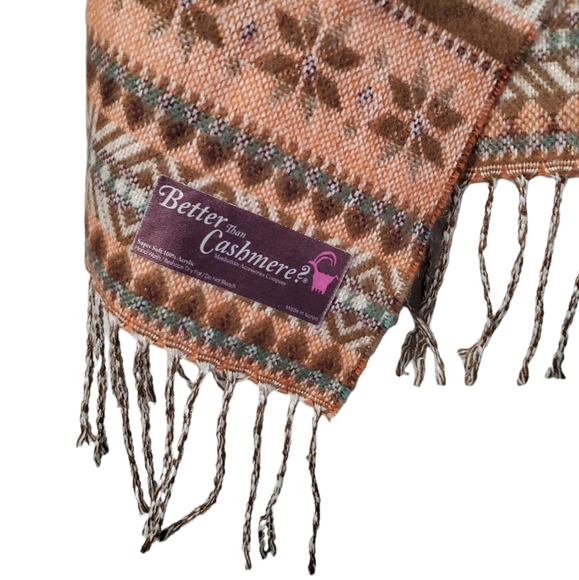 BETTER THAN CASHMERE Patterened Scarf - Picture 5 of 6